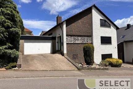 Top renoviertes Einfamilienhaus mit Einliegerwohnung in bevorzugter Wohnlage. - Püttlingen