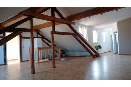 außergewöhnliche Wohnung - 650,00&nbsp;EUR Kaltmiete, ca.&nbsp; 87,00&nbsp;m&sup2; in Schwalbach (PLZ: 66773)
