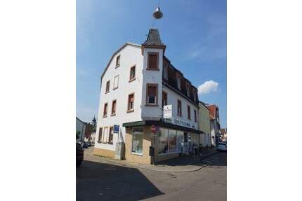 In zentraler Lage, großzügige 3- Zimmerwohnung mit Balkon - Heidelberg Kirchheim