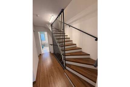 Haus zum Kaufen in Eschborn 890.000,00 € 165 m²