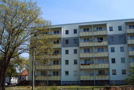 Wohnung zum Mieten in Weißwasser 220,00 € 33.95 m²