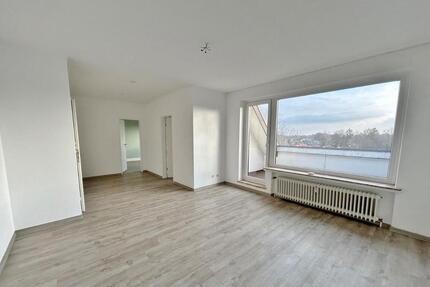 2-Zimmer-Wohnung mit Tiefgaragenstellplatz - Bremen Huchting