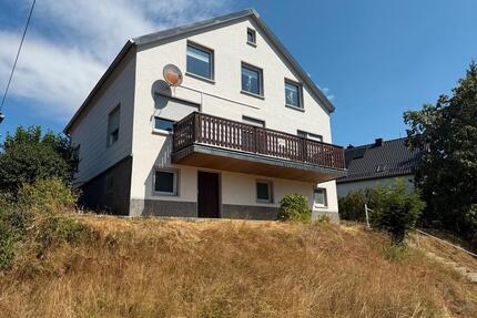 Sonnenhelles EinZweifamilienhaus mit einzigartiger Aussicht - Blankenheim
