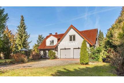 Wohnen auf höchstem Niveau - großzügiges EFH mit Traumgarten, Pool & Wellnessbereich - Hohenwarthe