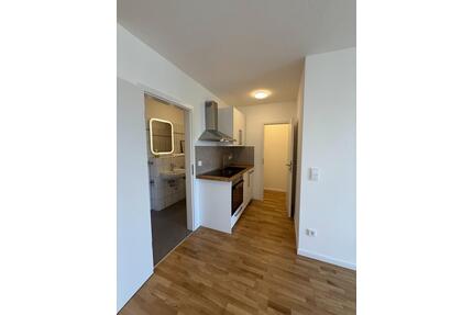 1 Zimmer Wohnung in Leipzig: Einbauküche, möbliert & Stellplatz