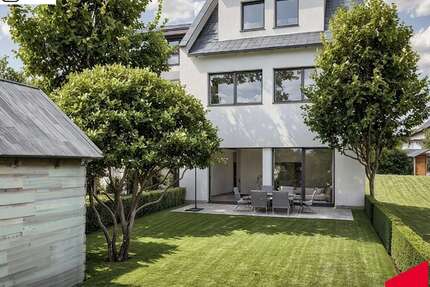 Haus zum Kaufen in Bad Homburg-Ober-Eschbach 999.350,00 € 174 m²