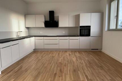 4 Zimmer I WOHNEN WIE EIN CHAMPION I EBK WE 2.07 - Nauen