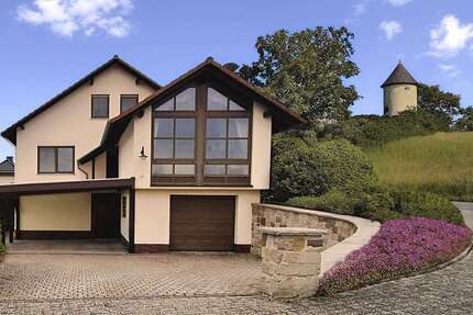 Haus zum Kaufen in Naumburg, Kassel (Kreis) 370.000,00 € 318.8 m²