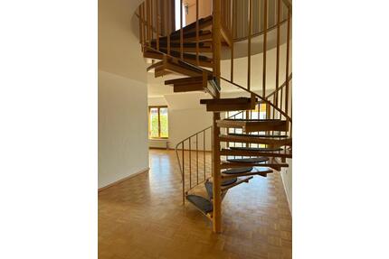 Lichtdurchflutete Maisonette Wohnung - 3,5 Zimmer - Linden