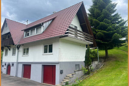 Gepflegte 3-Zimmer-Wohnung mit großer Terrasse in Unterharmersbach ab 1. September zu vermieten - Zell am Harmersbach