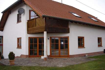 Haus zum Mieten in Baalborn 2.400,00 € 230 m²