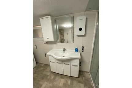 AMBERG MFH mit 3 WE und 1 GE - 790.000,00&nbsp;EUR Kaufpreis, ca.&nbsp; 420,00&nbsp;m&sup2; in Kümmersbruck (PLZ: 92245)