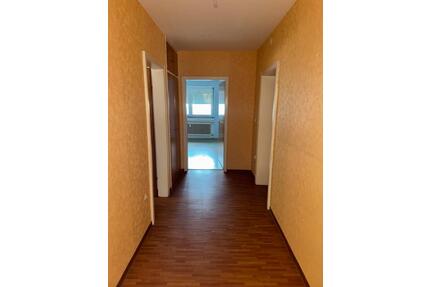 Wohnung zu vermieten - 900,00&nbsp;EUR Kaltmiete, ca.&nbsp; 83,00&nbsp;m&sup2; in Homburg (PLZ: 66424)