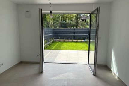 Erstbezug: moderne 30 m² Neubau-Wohnung mit Terrasse & Garten - Bergisch Gladbach