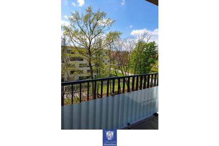 Ruhige und zentrale Wohnung mit großem Balkon und hübschem Bad! - Dresden Cotta