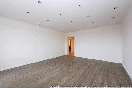 3-Zimmer-Wohnung mit Balkon und Stellplatz - Hamburg Schnelsen