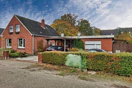 Zweifamilienhaus in Leer: Zentrale Lage, zwei Einheiten, gute Mieteinnahmen