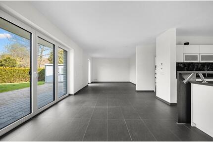 **Provisionsfrei** Traumhaus, neuwertig, sofort bezugsfrei! - Neustadt am Rübenberge