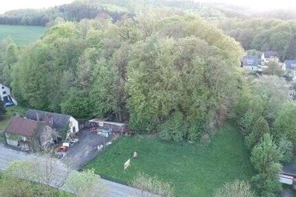 Grundstücke Grünflächen Wiesen mit Gebäude, ggfs. Entwicklungspotential, in Balve zu verkaufen