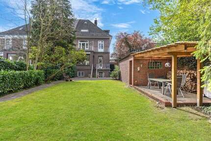 Haus zum Kaufen in Bremen 849.000,00 € 227.46 m²