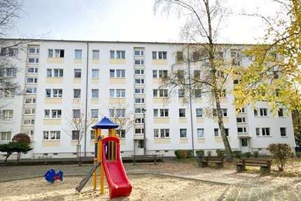 Wohnung zum Mieten in Hermsdorf 350,00 € 59.81 m²