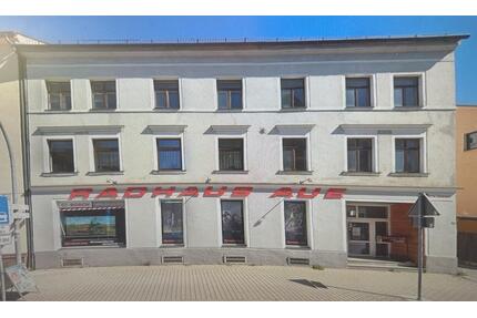 ++ MFH in Aue Bahnhofstraße ++ - 79.000,00&nbsp;EUR Kaufpreis, ca.&nbsp; 549,00&nbsp;m&sup2; in Aue-Bad Schlema (PLZ: 08280)