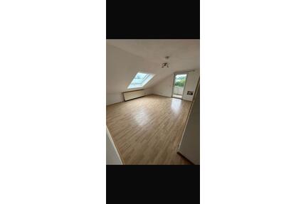 4 Zimmer DG wohnung in Estenfeld - Beilstein