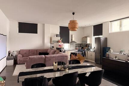 Wohnung Offenbach 2 Zimmer 105 qm 8,5k vb Übername Möbel !!!!!!!! - Offenbach am Main