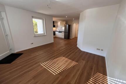 2- Zimmer Einliegerwohnung 62 qm Erstbezug nach Sanierung - Frickenhausen