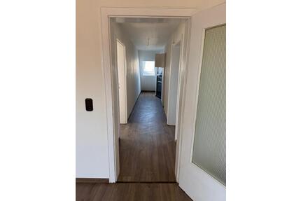 Schöne Dachgeschosswohnung ab sofort zu vermieten - Minden Bölhorst
