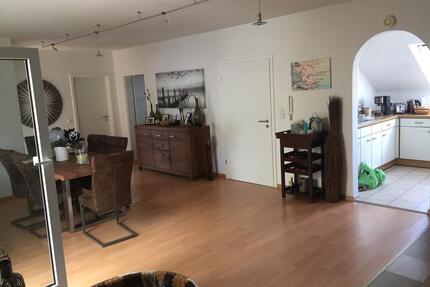 DG Wohnung in Bitburg Stahl - 700,00&nbsp;EUR Kaltmiete, ca.&nbsp; 90,00&nbsp;m&sup2; in Bitburg (PLZ: 54634)