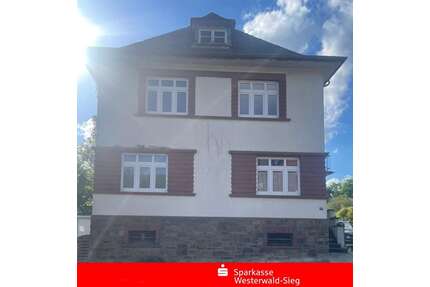Haus zum Kaufen in Betzdorf 165.000,00 € 157.78 m²