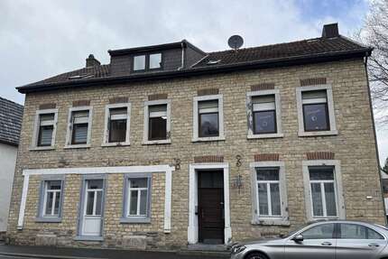 Haus zum Kaufen in Stolberg (Rheinland) Zweifall 250.000,00 € 210 m² - Stolberg (Rheinland) / Zweifall