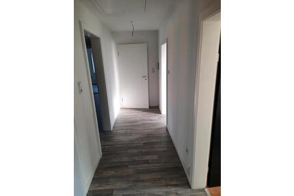 3 Zimmer Wohnung zu vermieten - 600,00&nbsp;EUR Kaltmiete, ca.&nbsp; 74,00&nbsp;m&sup2; in Bad Gandersheim (PLZ: 37581)