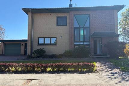 Geräumiges Einfamilienhaus mit Garage in beliebter Wohnlage - Nordenham