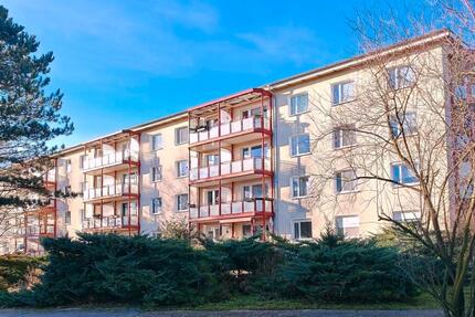Balkon, Wald, kurze Wege – hier passt einfach alles - bezugsfertige 3 Raumwohnung - Hoyerswerda