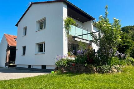 Einfamilienhaus auf zwei Etagen (frei ab 06.26) - Groß-Umstadt