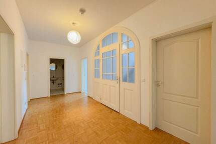 Für den Käufer provisionsfrei! Objekt mit Geschichte - elegante Altbauwohnung in zentraler Lage! - Lahr/Schwarzwald