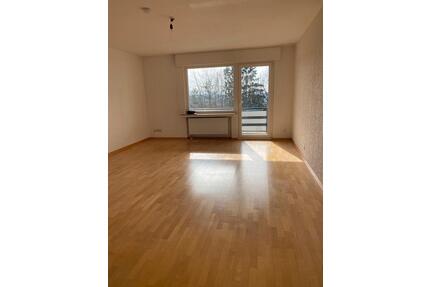 3- Zimmer-Wohnung mit großem Balkon und PKW- Stellplatz - Lüdenscheid Othlinghausen