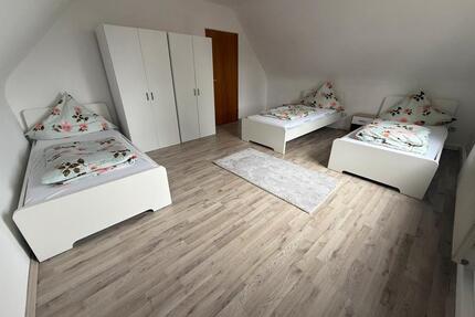 Möntorzimmer - 30,00&nbsp;EUR Kaltmiete, ca.&nbsp; 73,00&nbsp;m&sup2; in Schwabach (PLZ: 91126)