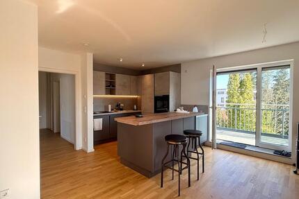 Neubau: Charmante Zwei-Zimmerwohnung mit Balkon und Tiefgarage in Darmstadt Eberstadt