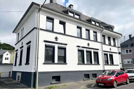 Wohnung zum Mieten in Neunkirchen 950,00 € 95.53 m²