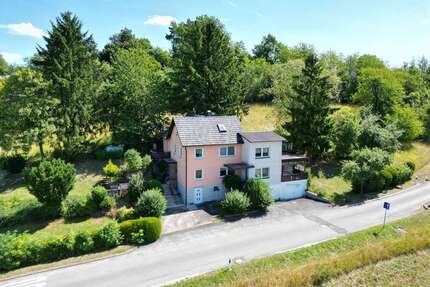 Haus zum Kaufen in Coburg 275.000,00 € 140 m²