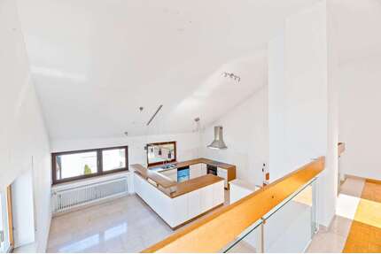 Haus zum Kaufen in Stuttgart 639.000,00 € 192 m²