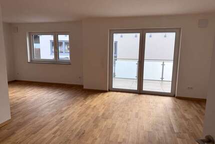 Wohnung zum Mieten in Deggendorf 900,00 € 80.38 m²