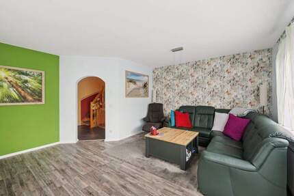 Ruhig und verkehrsgünstig - 3 Zimmer & Hobbyraum - Biesdorf Süd - Berlin