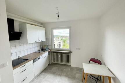 2 Zi.-Wohnung mit Küche & Balkon - zentral in Coburg