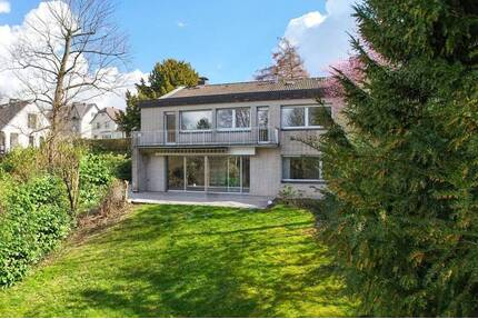 Super Sixties:) Absolut außergewöhnliches, großes Privathaus auf Traum-Grundstück in MH-Holthausen - Mülheim an der Ruhr