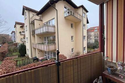 * ETW * vermietet * Balkon * Außenrollos * TG-Stellplatz * - Leipzig Großzschocher