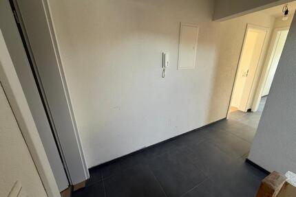 Kernsanierte 3 Zimmer Dachgeschoss Wohnung mit balkon - Aspach